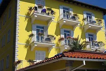 Ika Hotel 3*